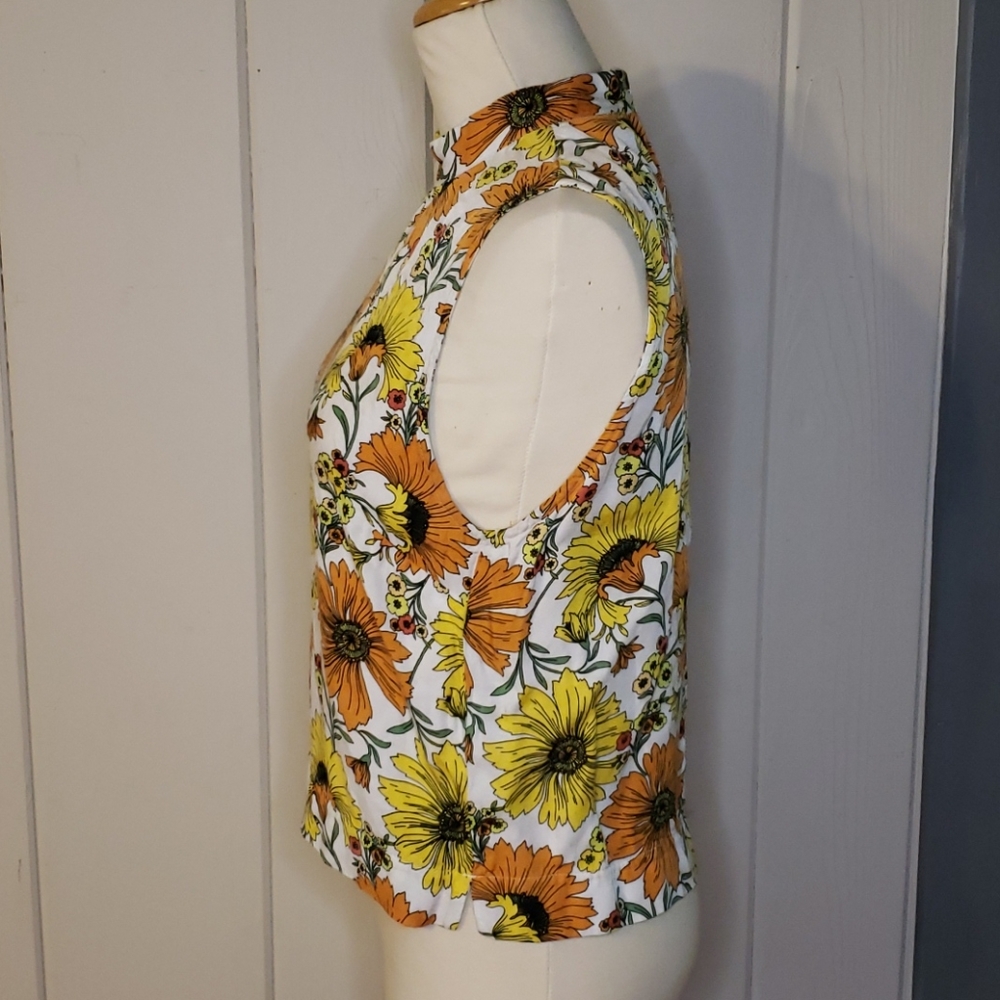Vintage stlye sleeveless top - Picture 2 of 7